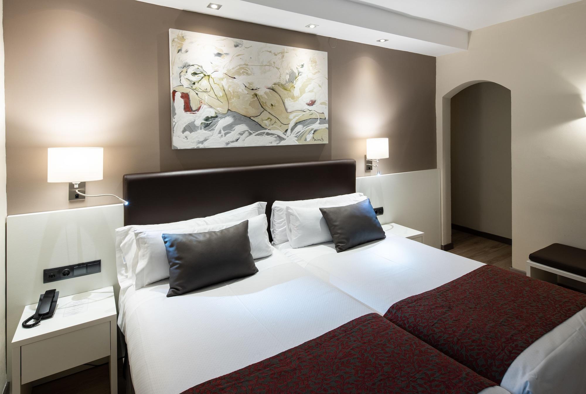 Catalonia Castellnou Hotel Barcelona Luaran gambar