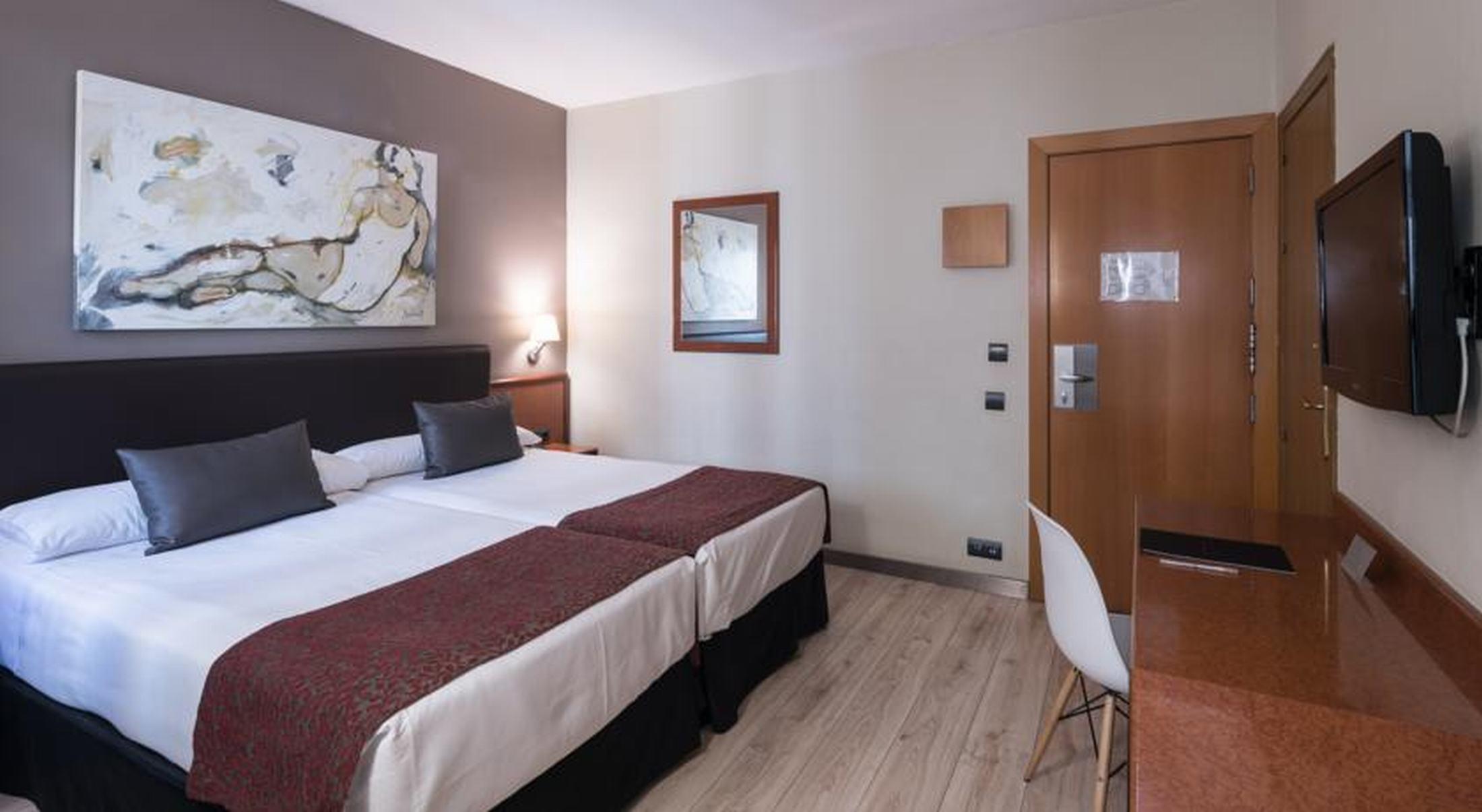 Catalonia Castellnou Hotel Barcelona Luaran gambar