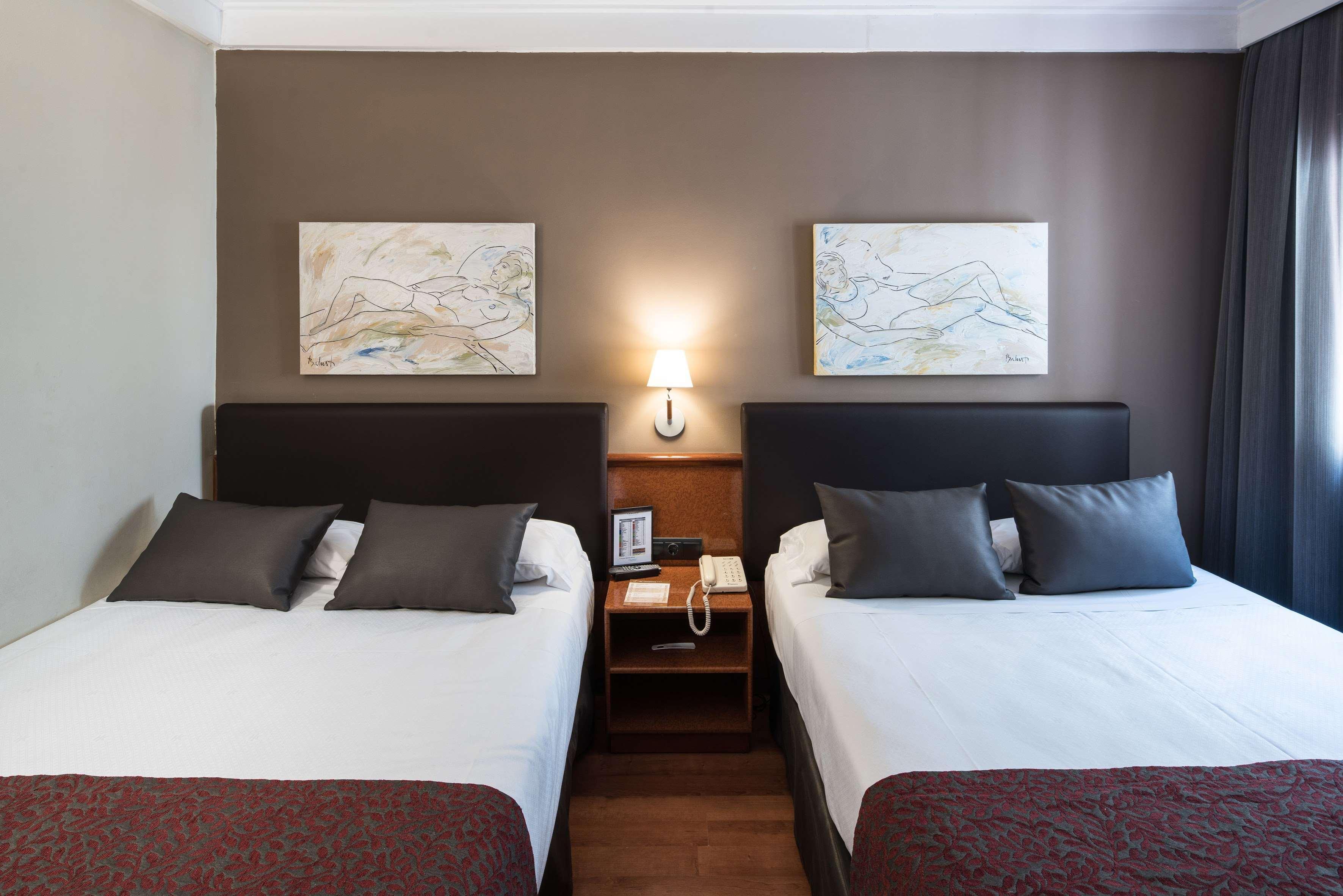 Catalonia Castellnou Hotel Barcelona Luaran gambar