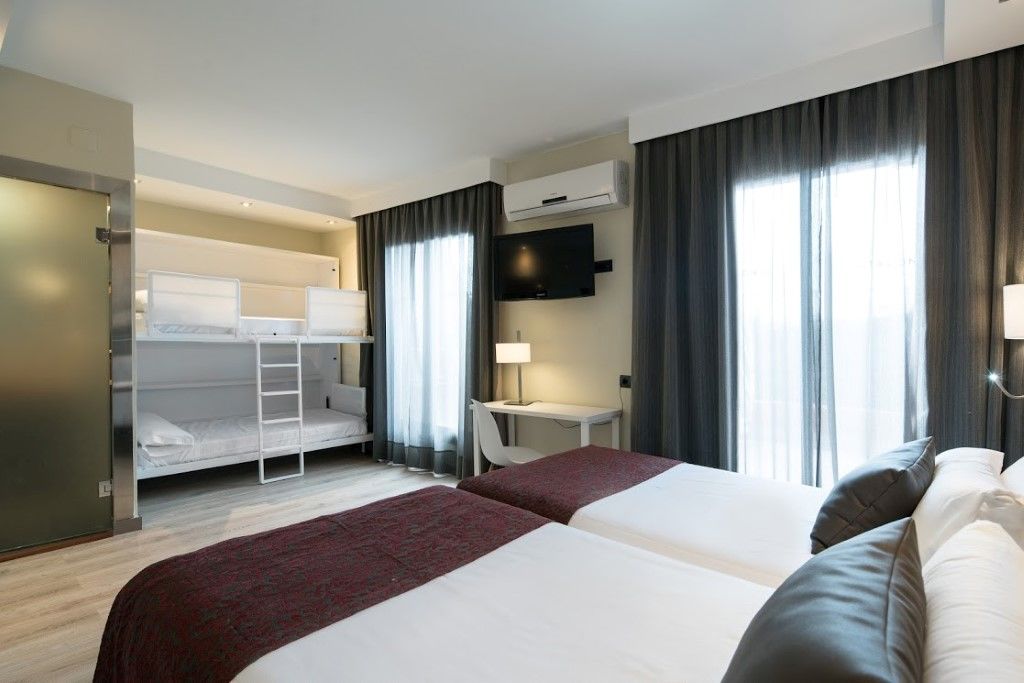 Catalonia Castellnou Hotel Barcelona Luaran gambar